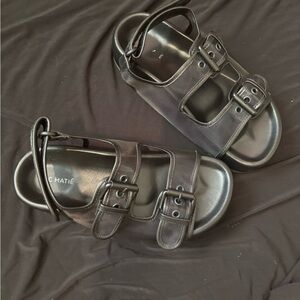 Vic Matie Black Sandals